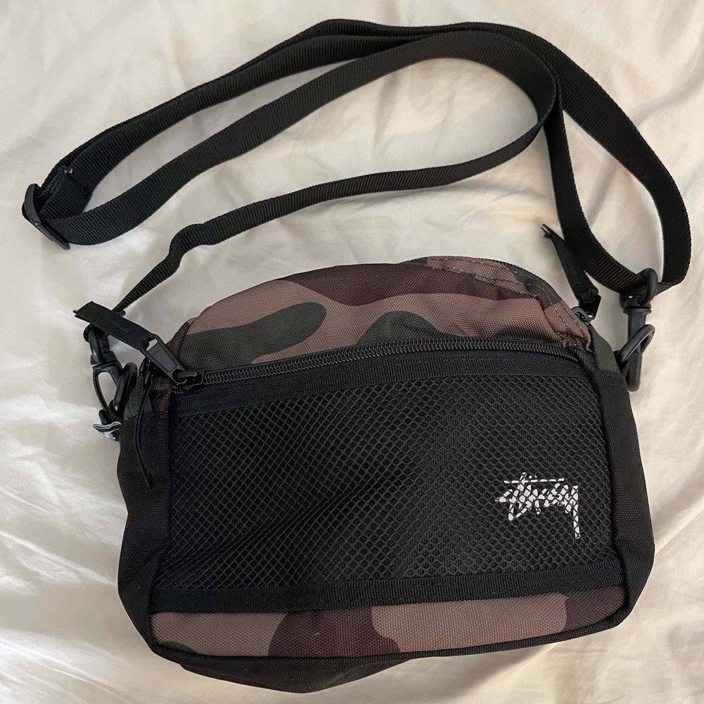Stussy camo shoulder bag